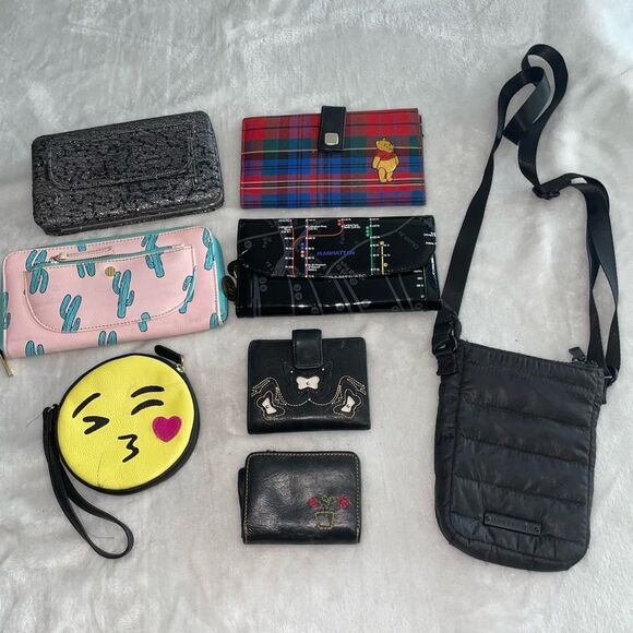 Colorful Wallet and Bag Collection - Picture 1 of 15